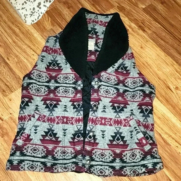 Duluth Trading Co Jackets & Blazers - Duluth Trading Post Heavy Womens Vest